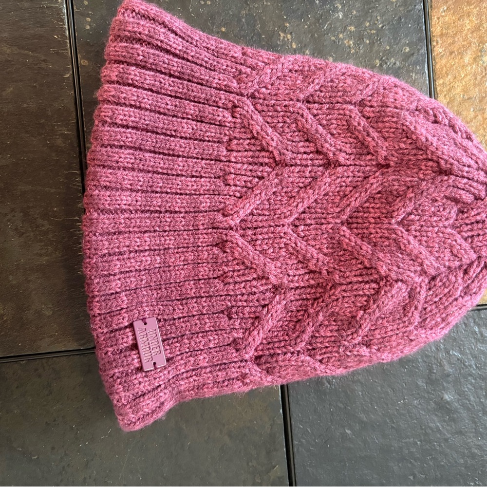 Under Armour Women's Purple Knit Hat
